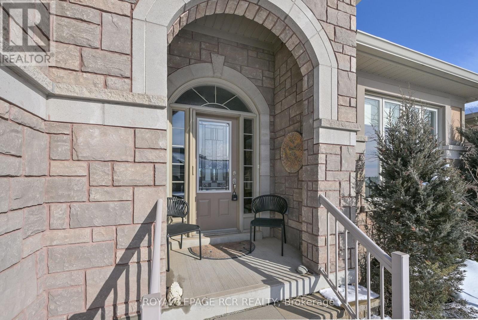 141 Ridge Way, New Tecumseth, Ontario  L9R 0H3 - Photo 2 - N12834386