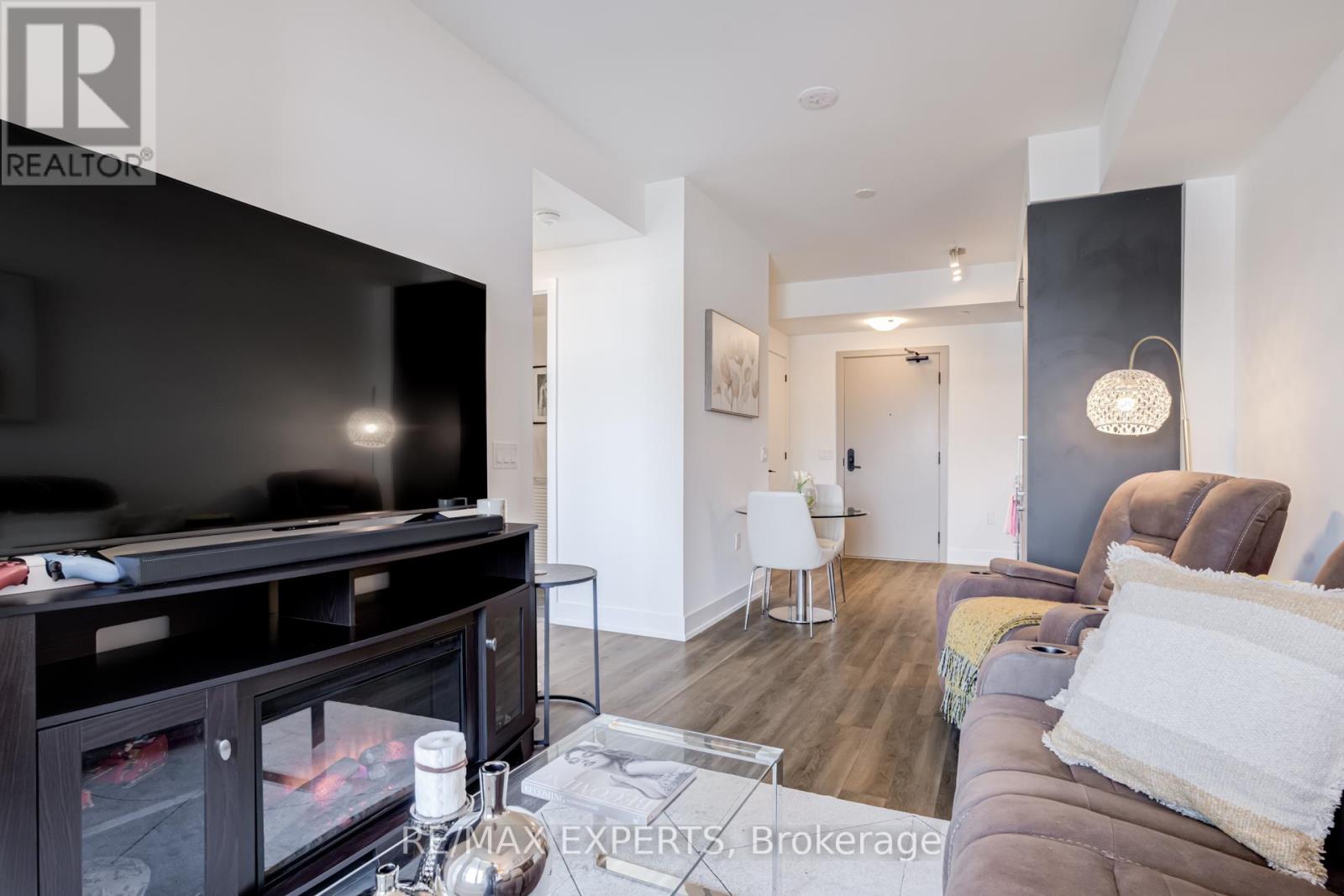 336 - 2075 King Road, King, Ontario  L7B 0R6 - Photo 15 - N12834430