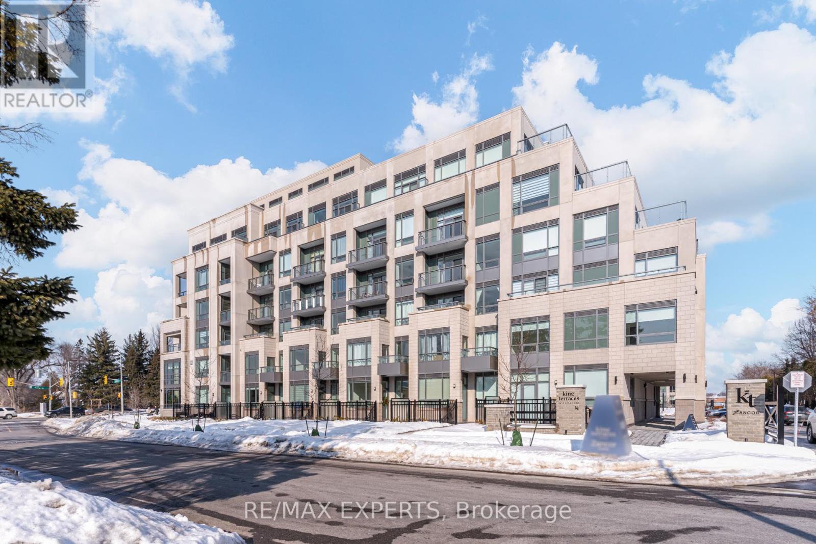 336 - 2075 King Road, King, Ontario  L7B 0R6 - Photo 2 - N12834430