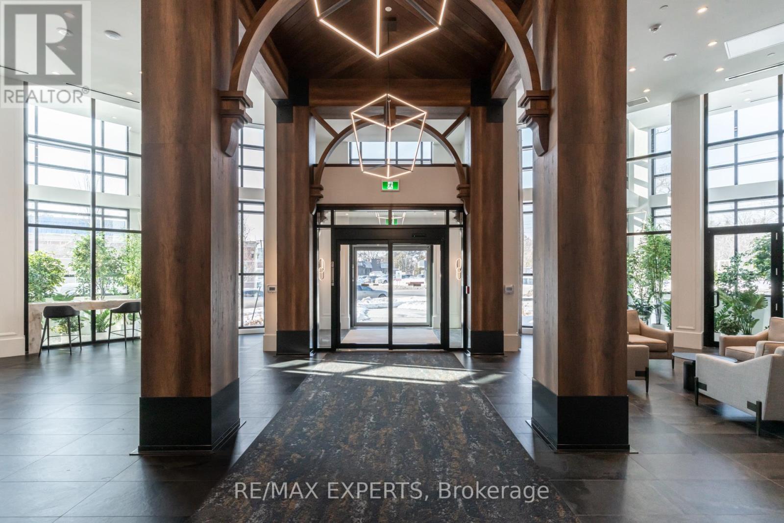 336 - 2075 King Road, King, Ontario  L7B 0R6 - Photo 5 - N12834430