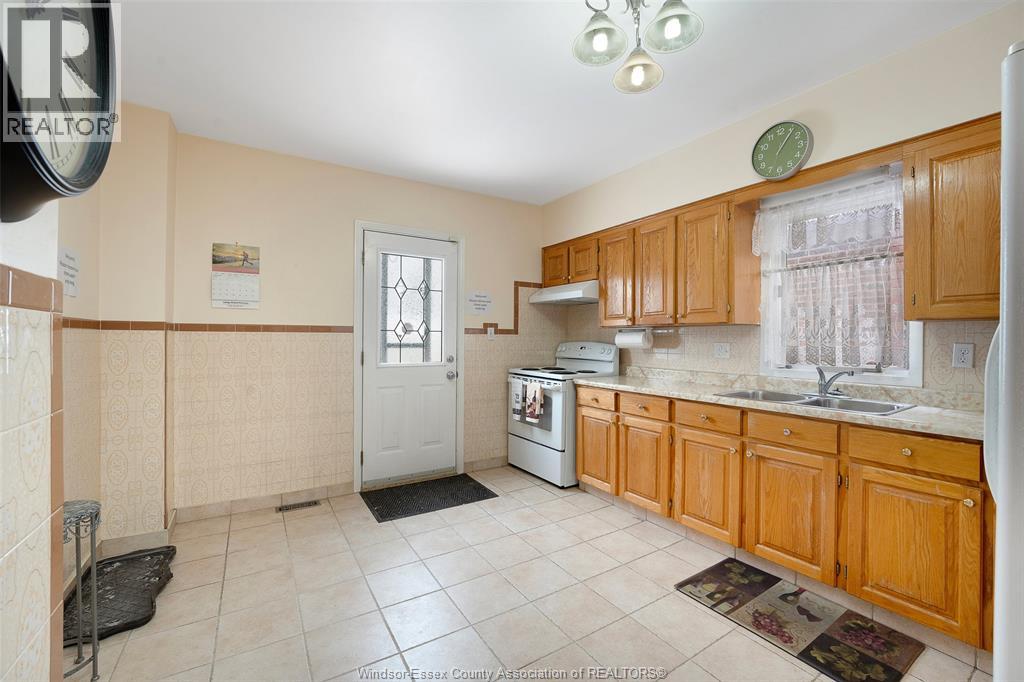 907 Gladstone Avenue Unit# Main, Windsor, Ontario N9A 2R5 - Photo 10 - 26004257