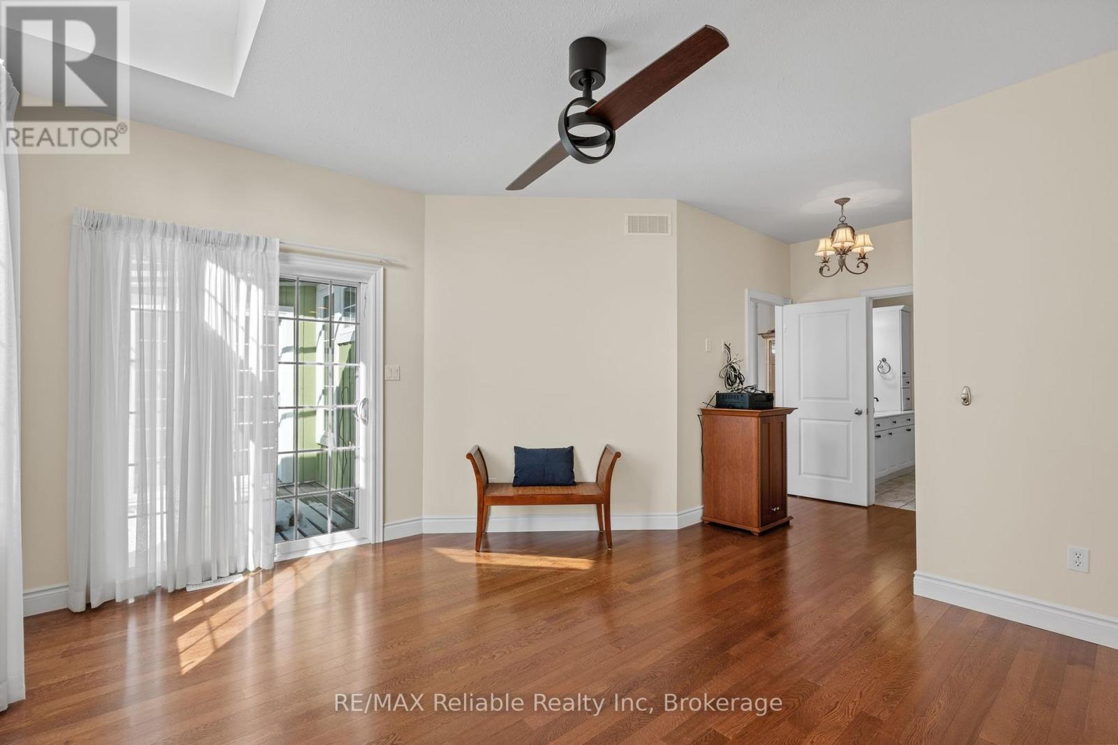 11 Oakwood Links Lane, South Huron (Stephen), Ontario  N0M 1T0 - Photo 22 - X12834338