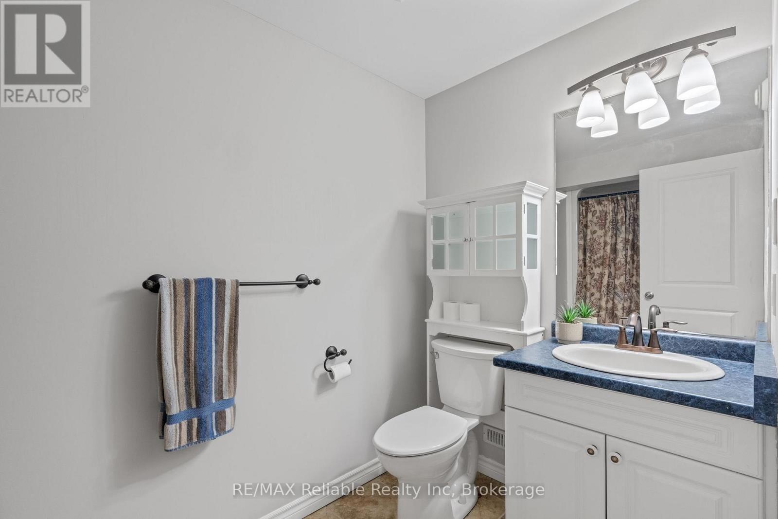 11 Oakwood Links Lane, South Huron (Stephen), Ontario  N0M 1T0 - Photo 30 - X12834338