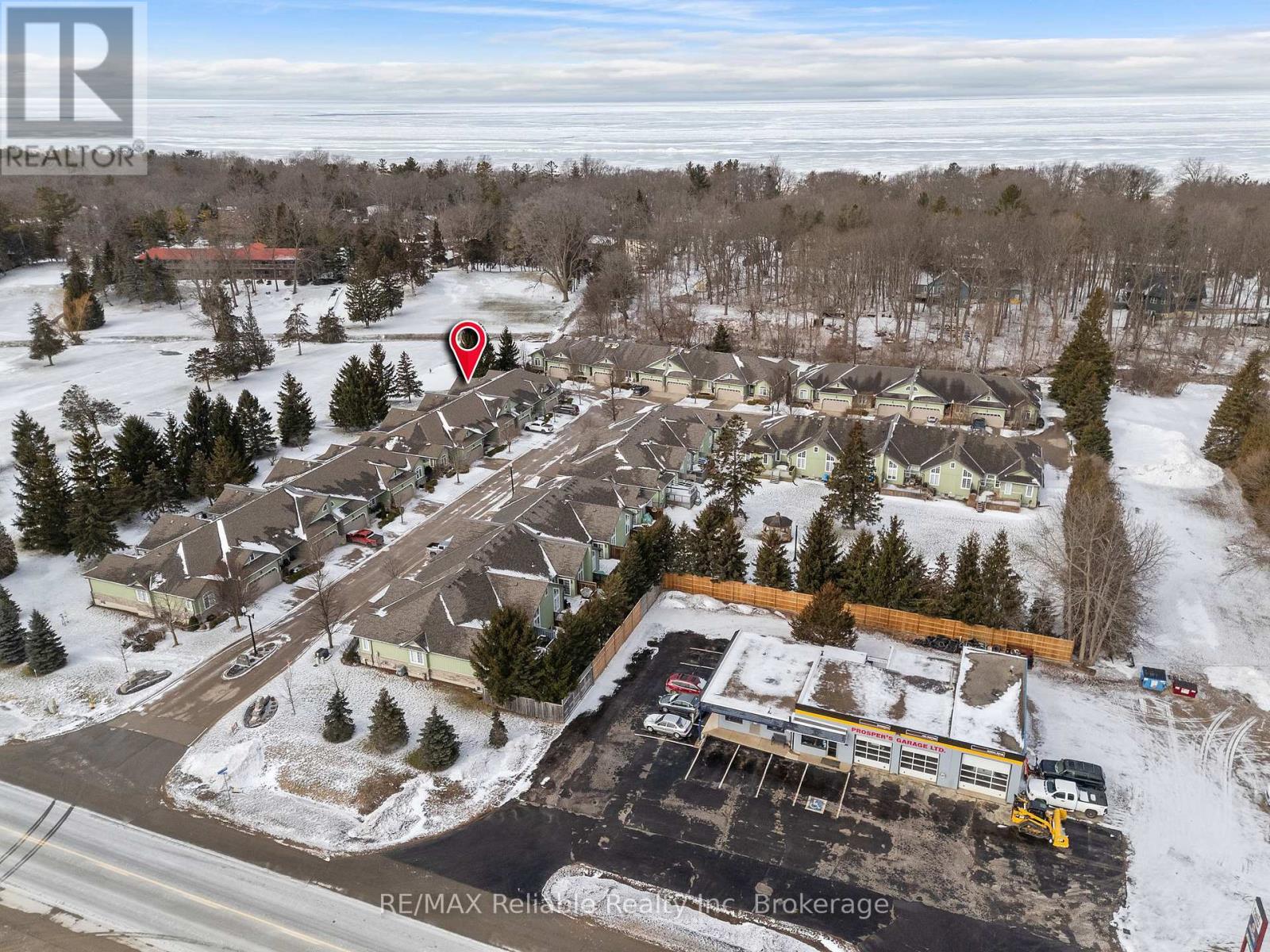 11 Oakwood Links Lane, South Huron (Stephen), Ontario  N0M 1T0 - Photo 38 - X12834338