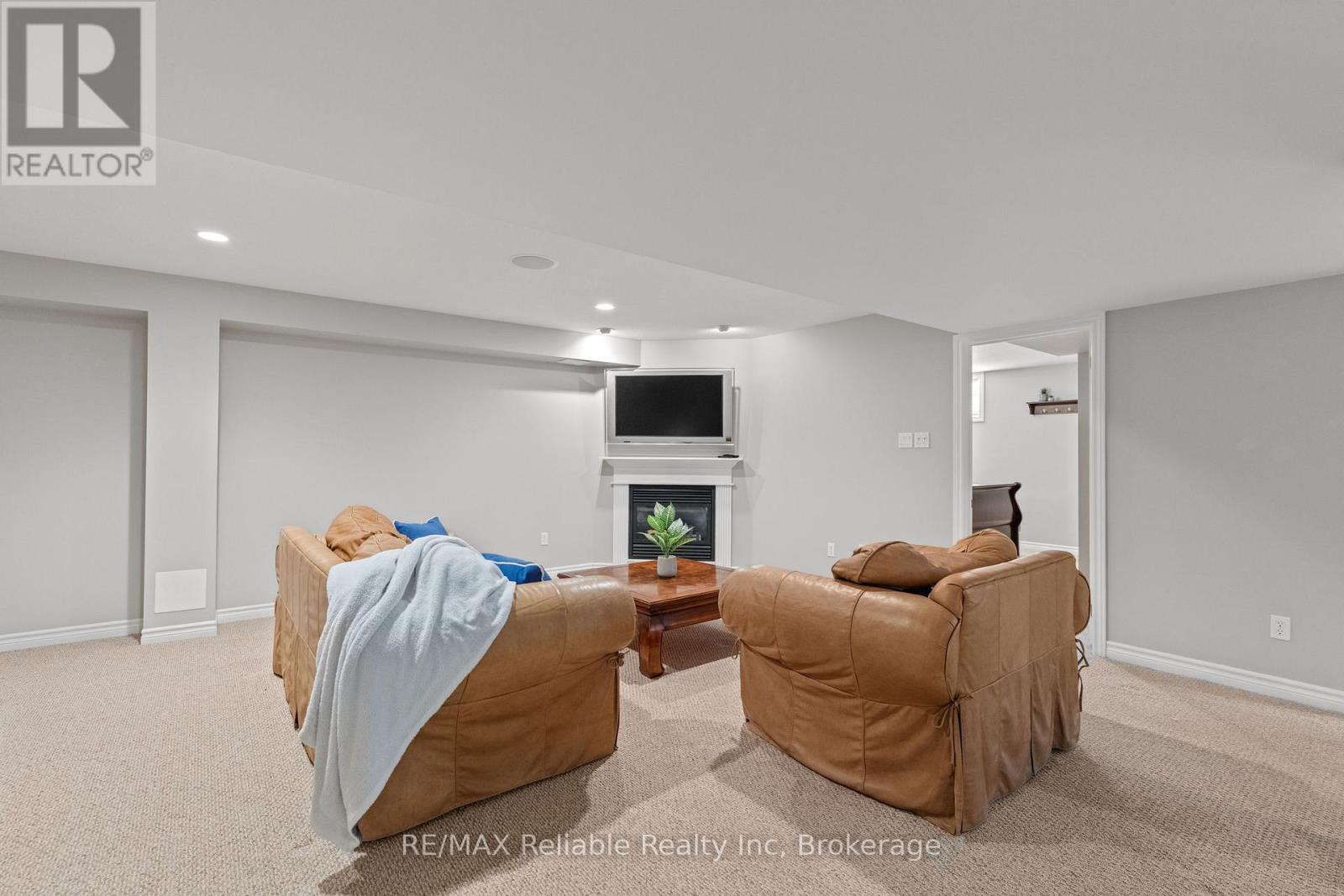 11 Oakwood Links Lane, South Huron (Stephen), Ontario  N0M 1T0 - Photo 35 - X12834338