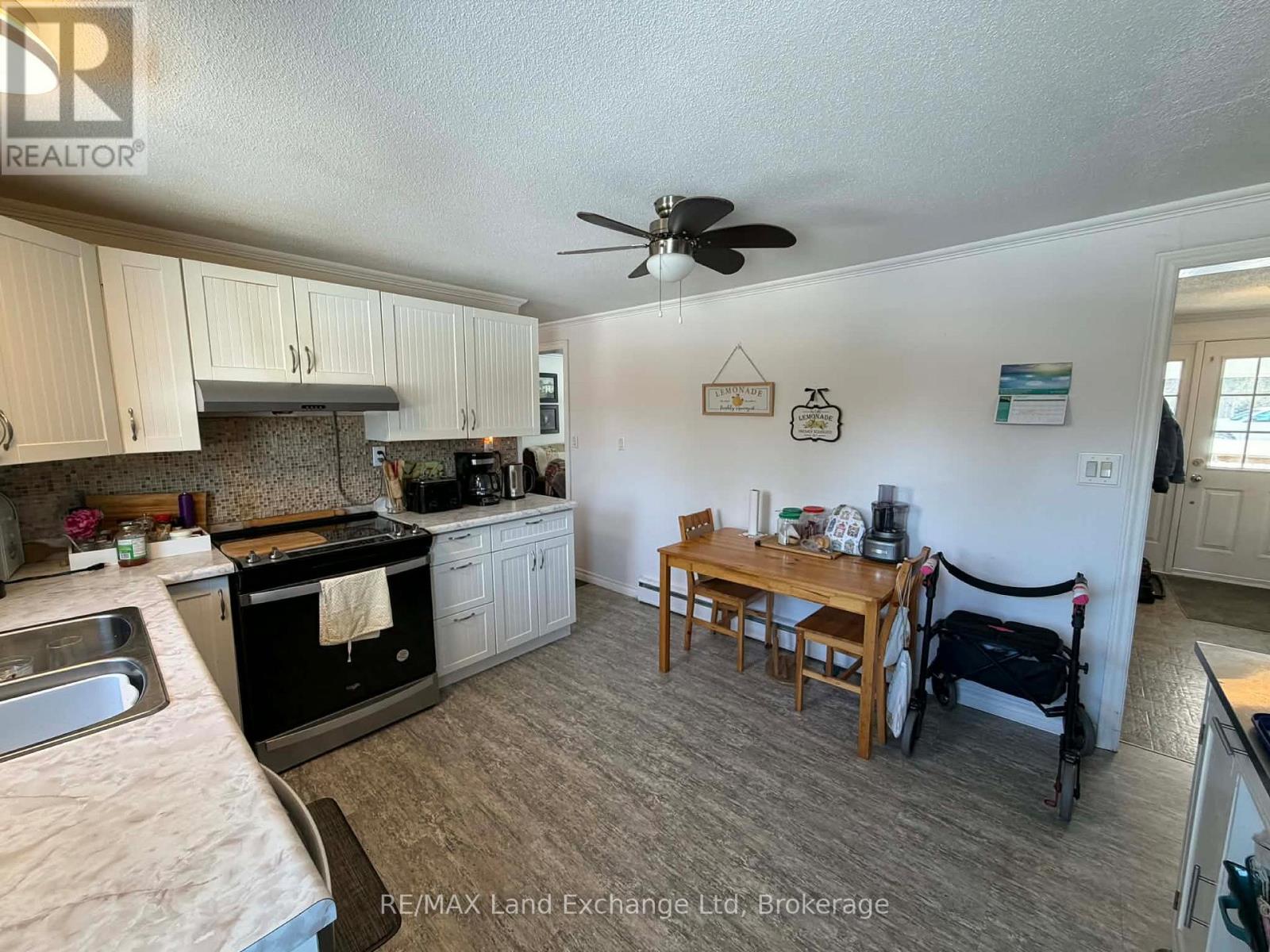 246 Diagonal Road, North Huron (Wingham), Ontario  N0G 2W0 - Photo 7 - X12834384