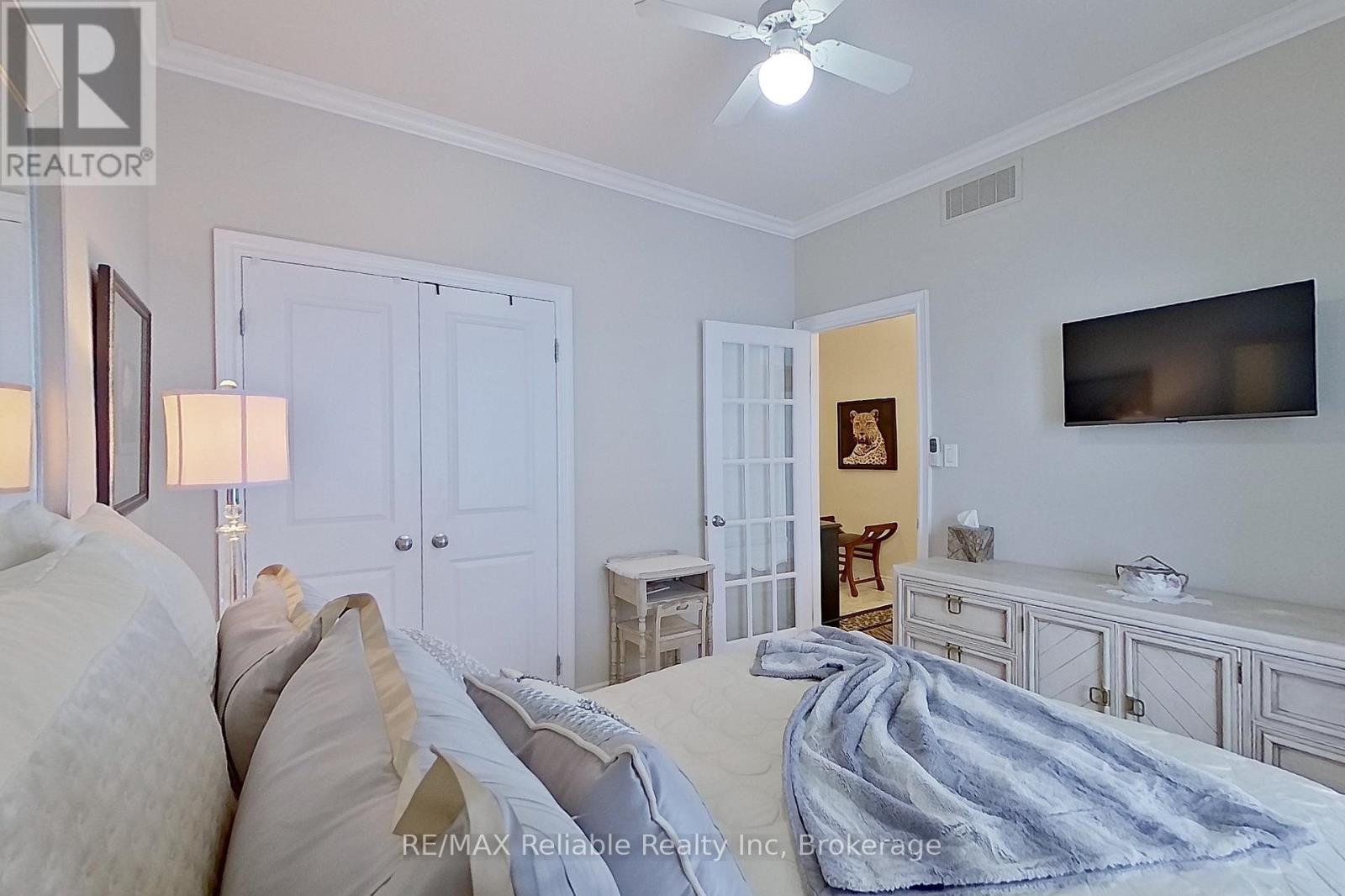 11 Oakwood Links Lane, South Huron (Stephen), Ontario  N0M 1T0 - Photo 6 - X12834338