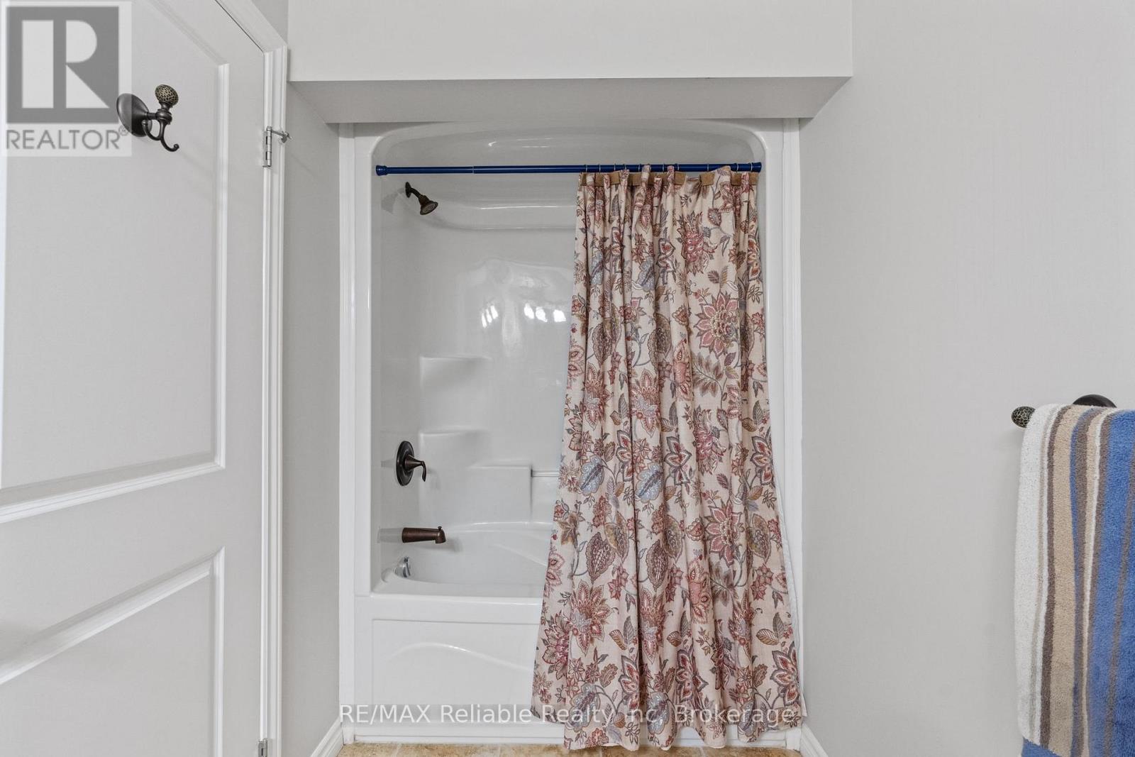 Photo 31 of 47 for 11 Oakwood Links Lane