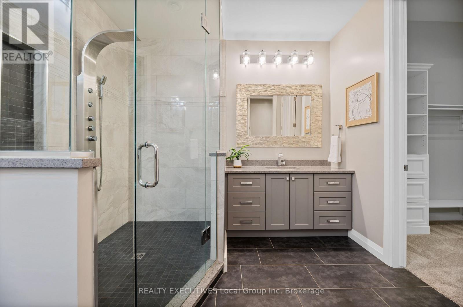 34 Sunrise Bay Drive, Callander, Ontario  P0H 1H0 - Photo 24 - X12462286