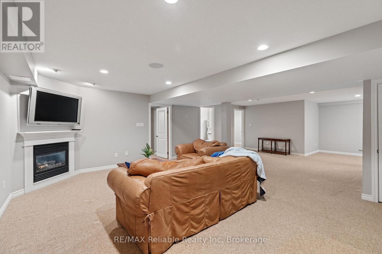 11 Oakwood Links Lane, South Huron (Stephen), Ontario  N0M 1T0 - Photo 37 - X12834338