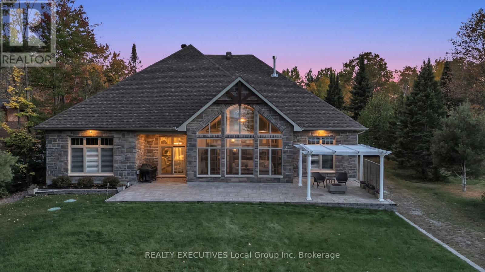 34 Sunrise Bay Drive, Callander, Ontario  P0H 1H0 - Photo 6 - X12462286