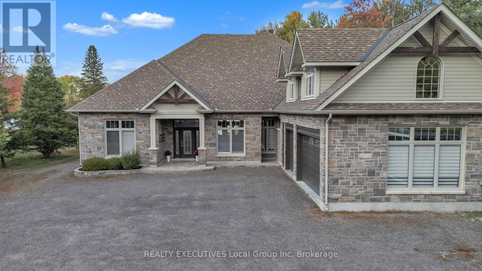 34 Sunrise Bay Drive, Callander, Ontario  P0H 1H0 - Photo 7 - X12462286