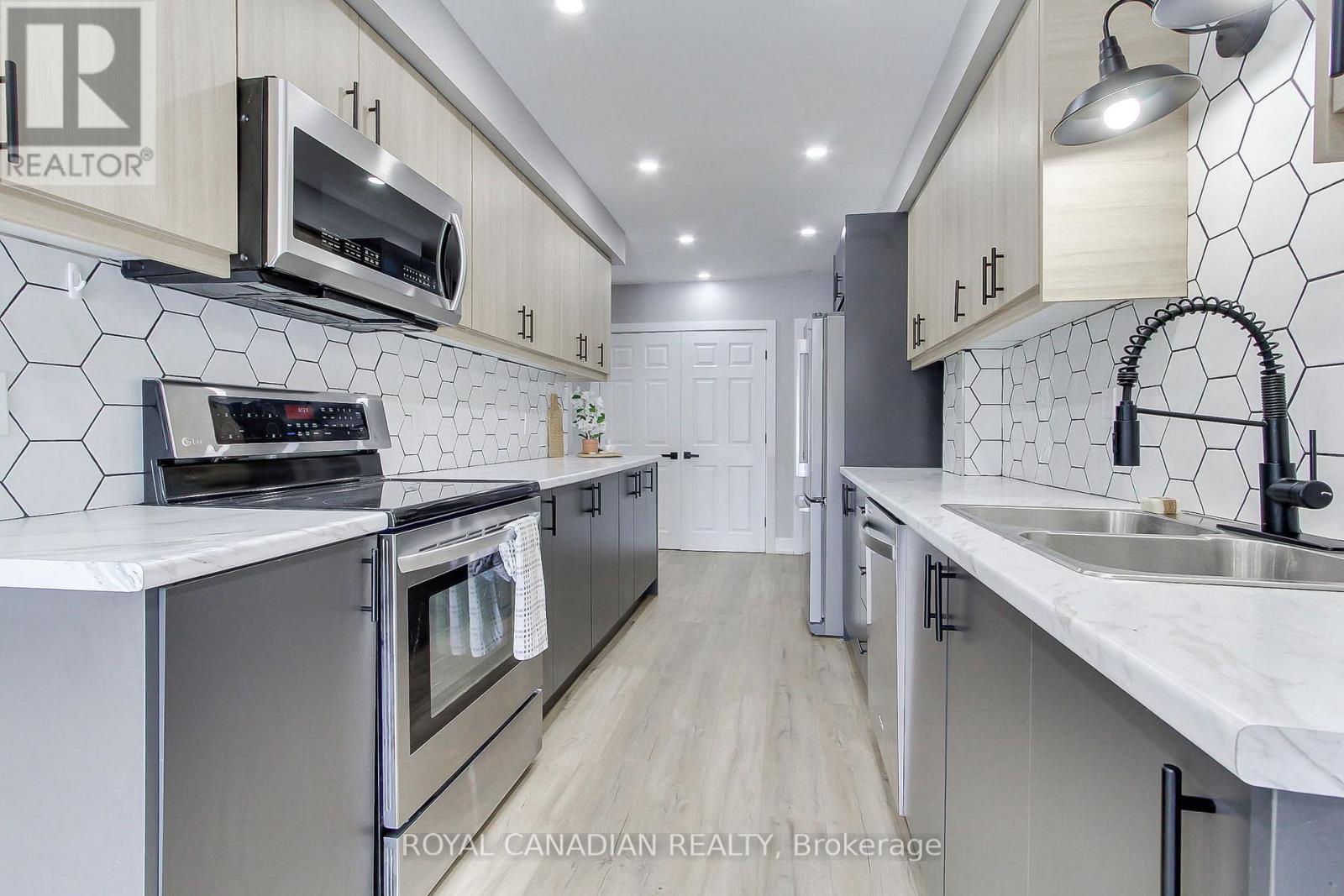 50 - 165 Kozlov Street, Barrie, Ontario  L4N 7M7 - Photo 12 - S12834108