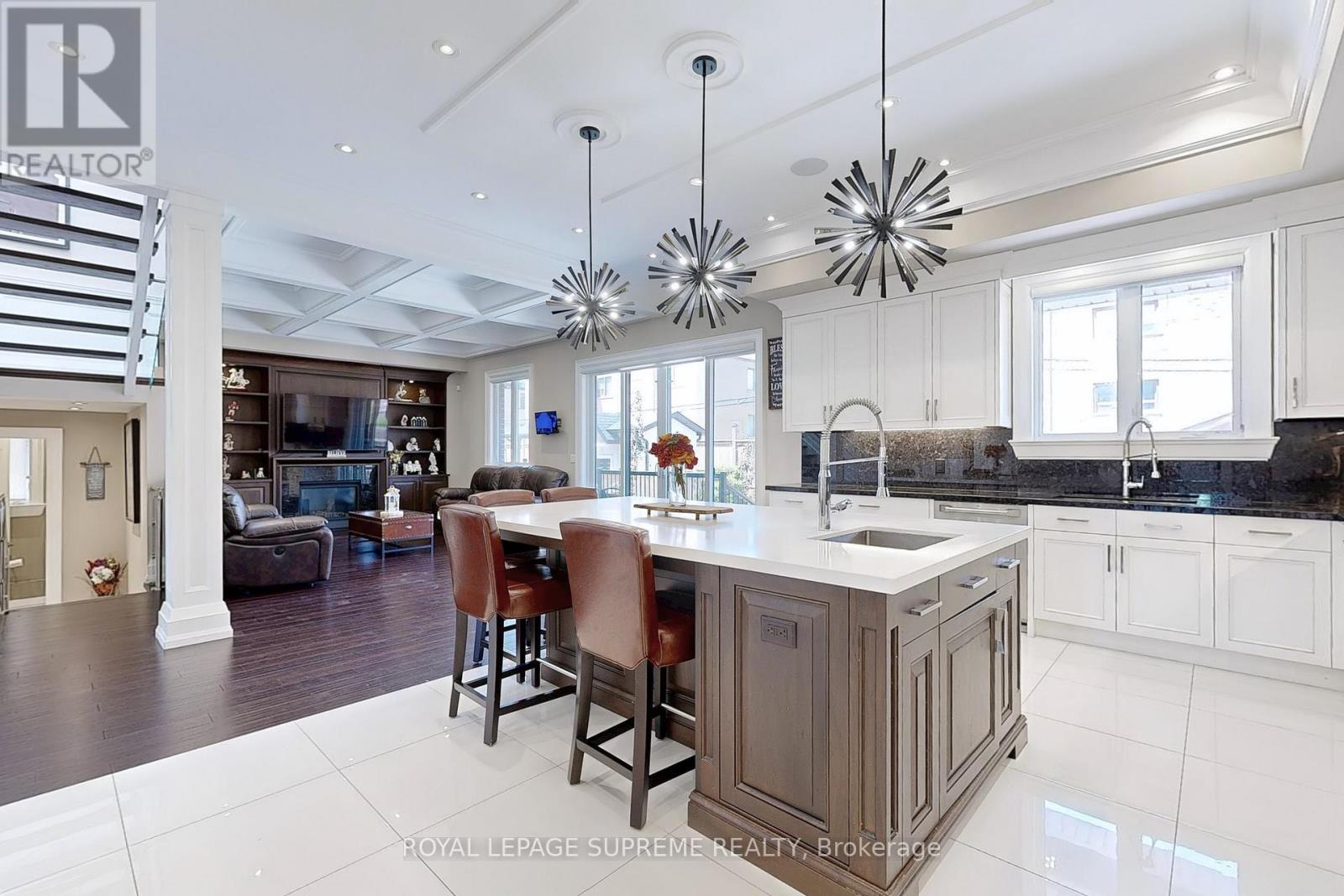 52b Cork Avenue, Toronto, Ontario  M6B 2X8 - Photo 10 - W12572636