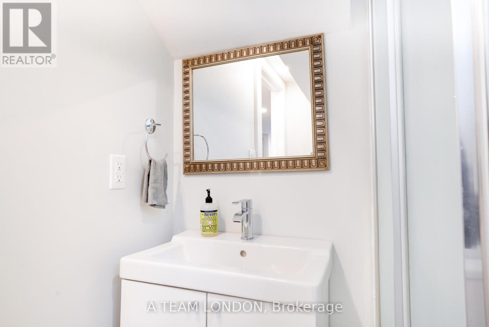 102 Edward Street, London South, Ontario  N6C 3H7 - Photo 36 - X12738112