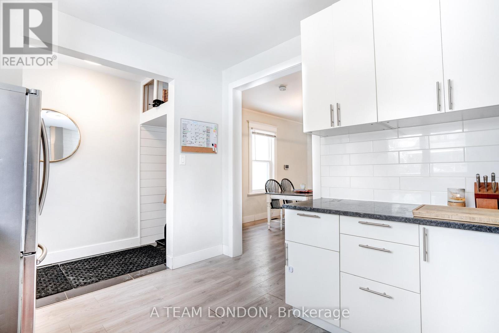 102 Edward Street, London South, Ontario  N6C 3H7 - Photo 9 - X12738112