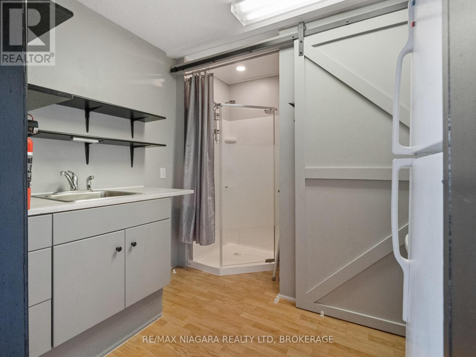 61 Queen Street, Fort Erie, Ontario  L2A 1T7 - Photo 13 - X12393901