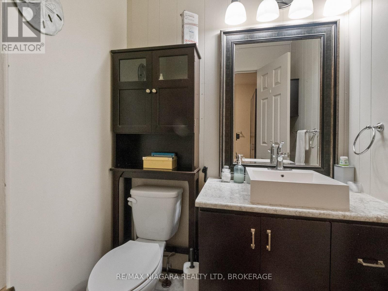 61 Queen Street, Fort Erie, Ontario  L2A 1T7 - Photo 19 - X12393901