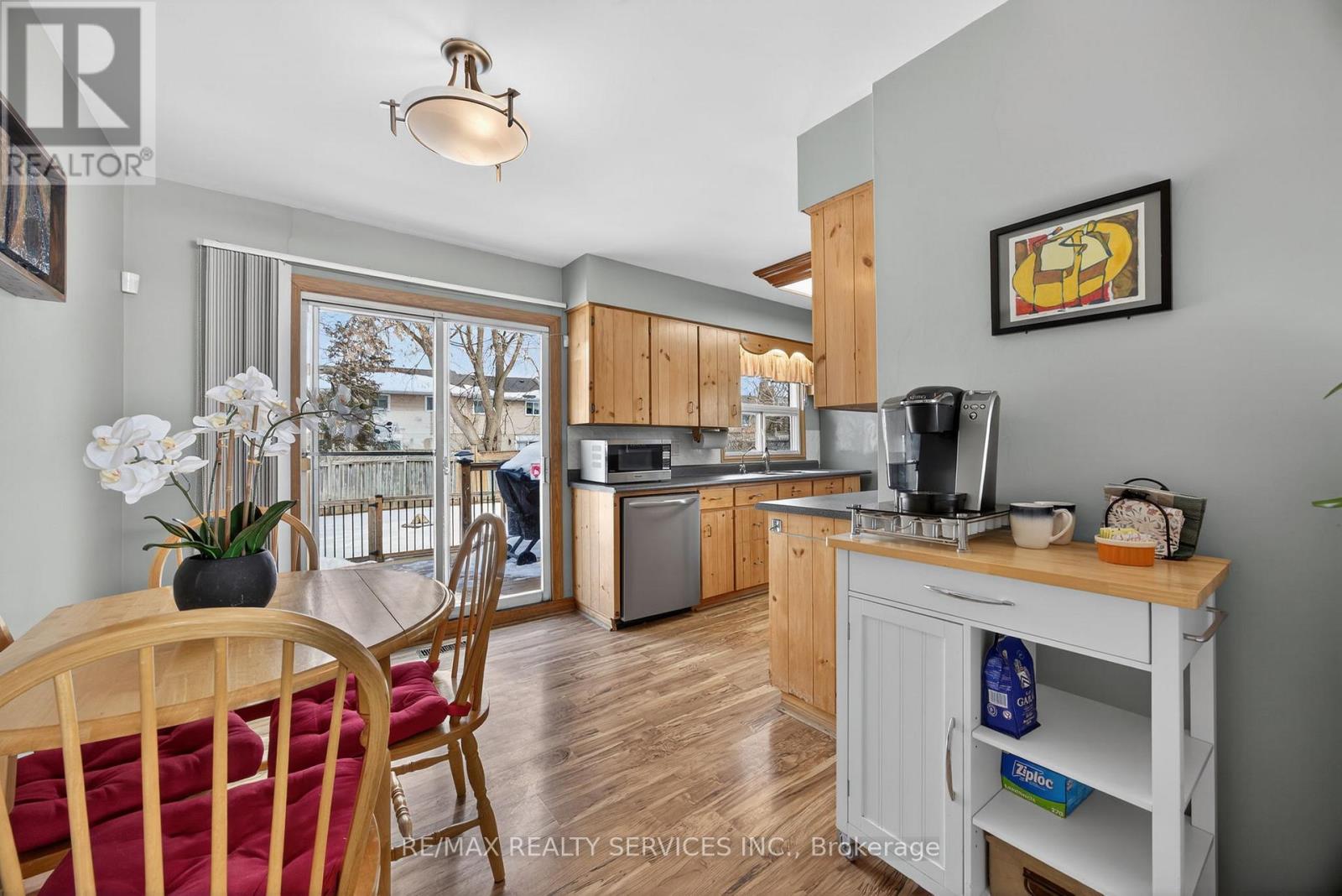 64 River Drive, Halton Hills, Ontario  L7G 2J2 - Photo 11 - W12834122