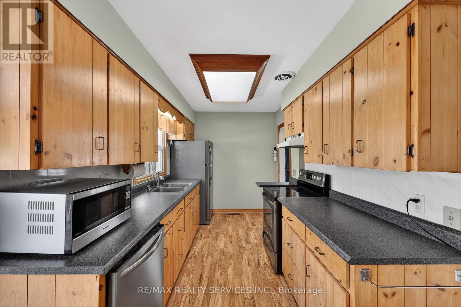 64 River Drive, Halton Hills, Ontario  L7G 2J2 - Photo 13 - W12834122