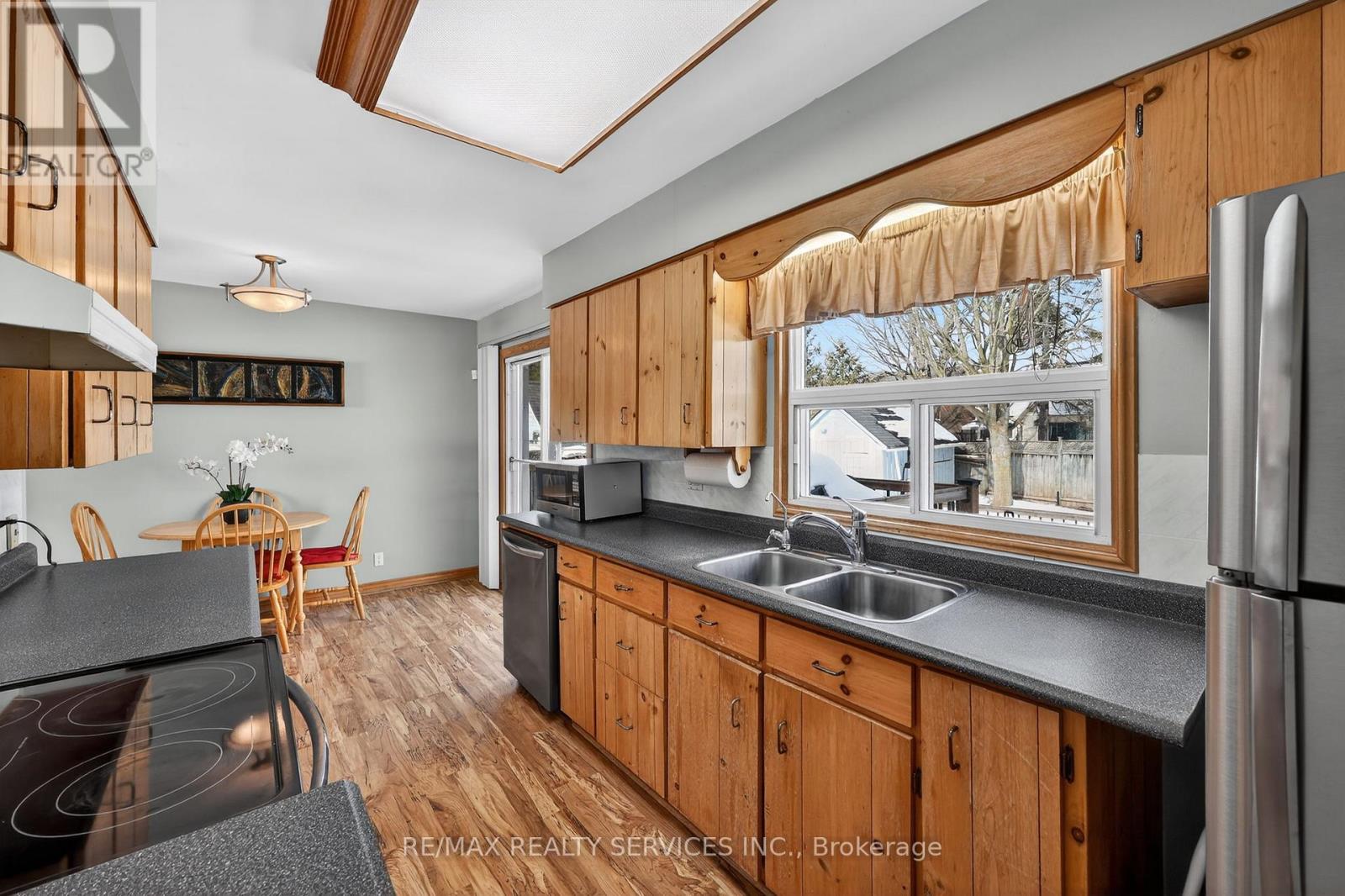 64 River Drive, Halton Hills, Ontario  L7G 2J2 - Photo 15 - W12834122