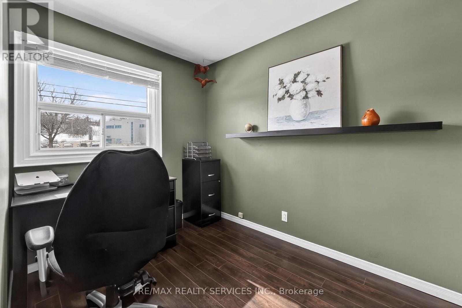 64 River Drive, Halton Hills, Ontario  L7G 2J2 - Photo 19 - W12834122