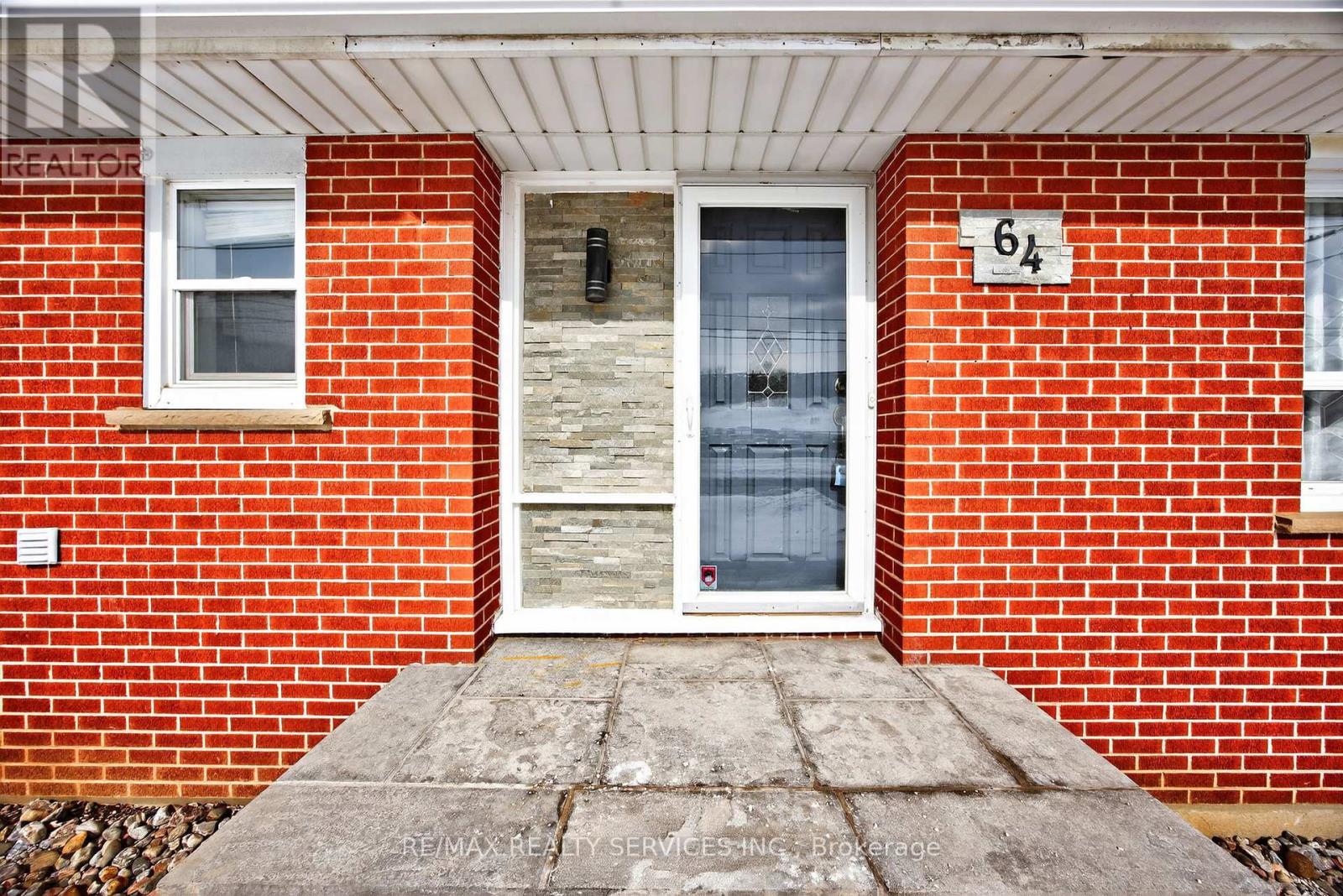 64 River Drive, Halton Hills, Ontario  L7G 2J2 - Photo 6 - W12834122