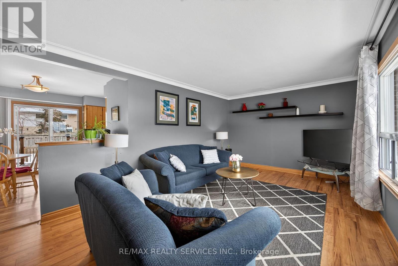 64 River Drive, Halton Hills, Ontario  L7G 2J2 - Photo 9 - W12834122