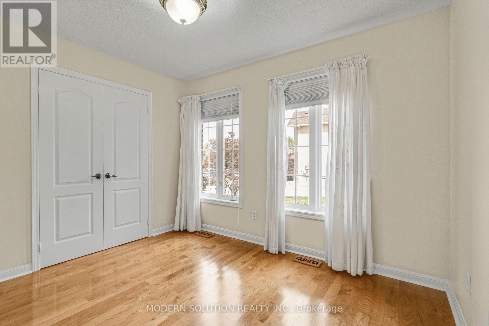 6431 Tenth Line W, Mississauga, Ontario  L5N 7J5 - Photo 16 - W12834216