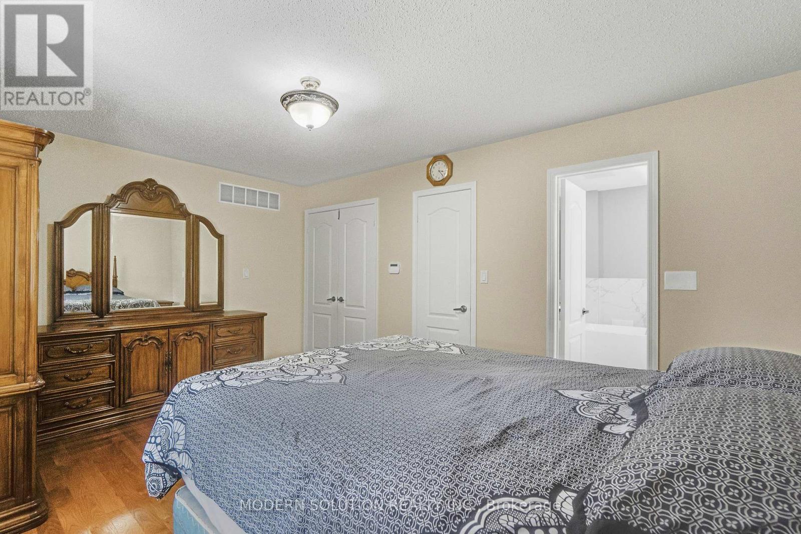 6431 Tenth Line W, Mississauga, Ontario  L5N 7J5 - Photo 20 - W12834216