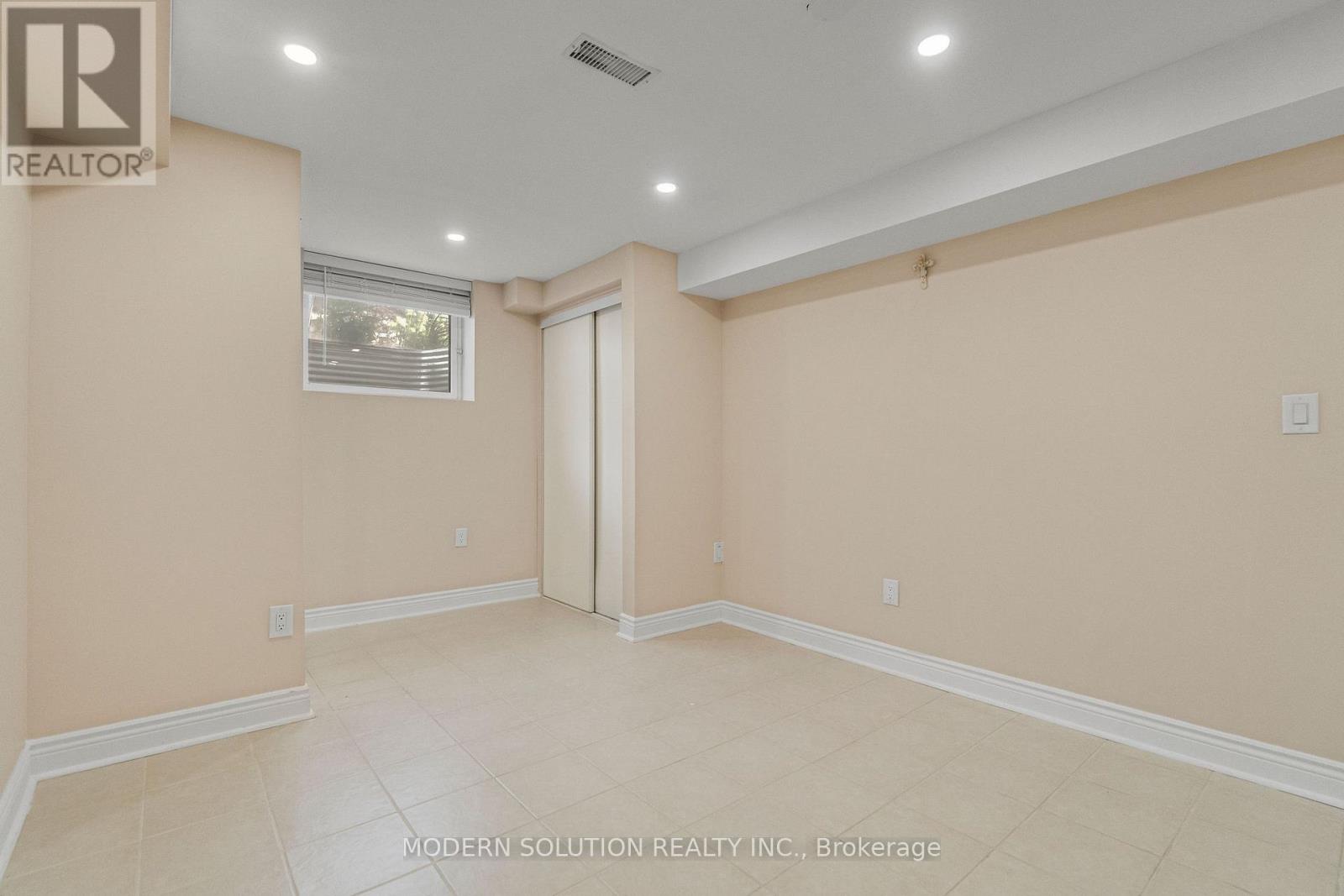 6431 Tenth Line W, Mississauga, Ontario  L5N 7J5 - Photo 37 - W12834216