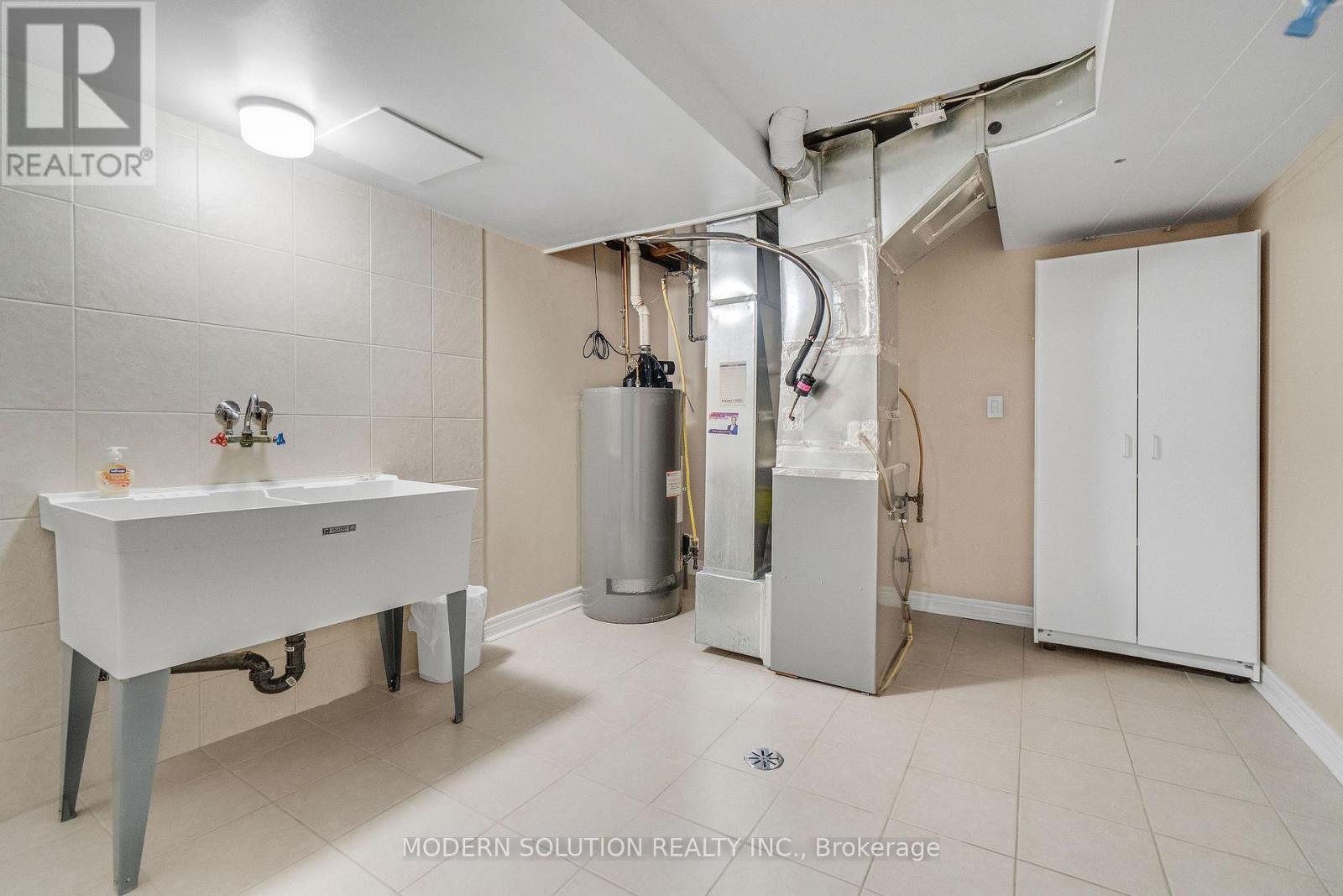 6431 Tenth Line W, Mississauga, Ontario  L5N 7J5 - Photo 39 - W12834216