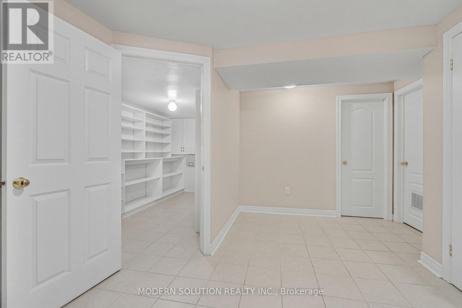 6431 Tenth Line W, Mississauga, Ontario  L5N 7J5 - Photo 40 - W12834216