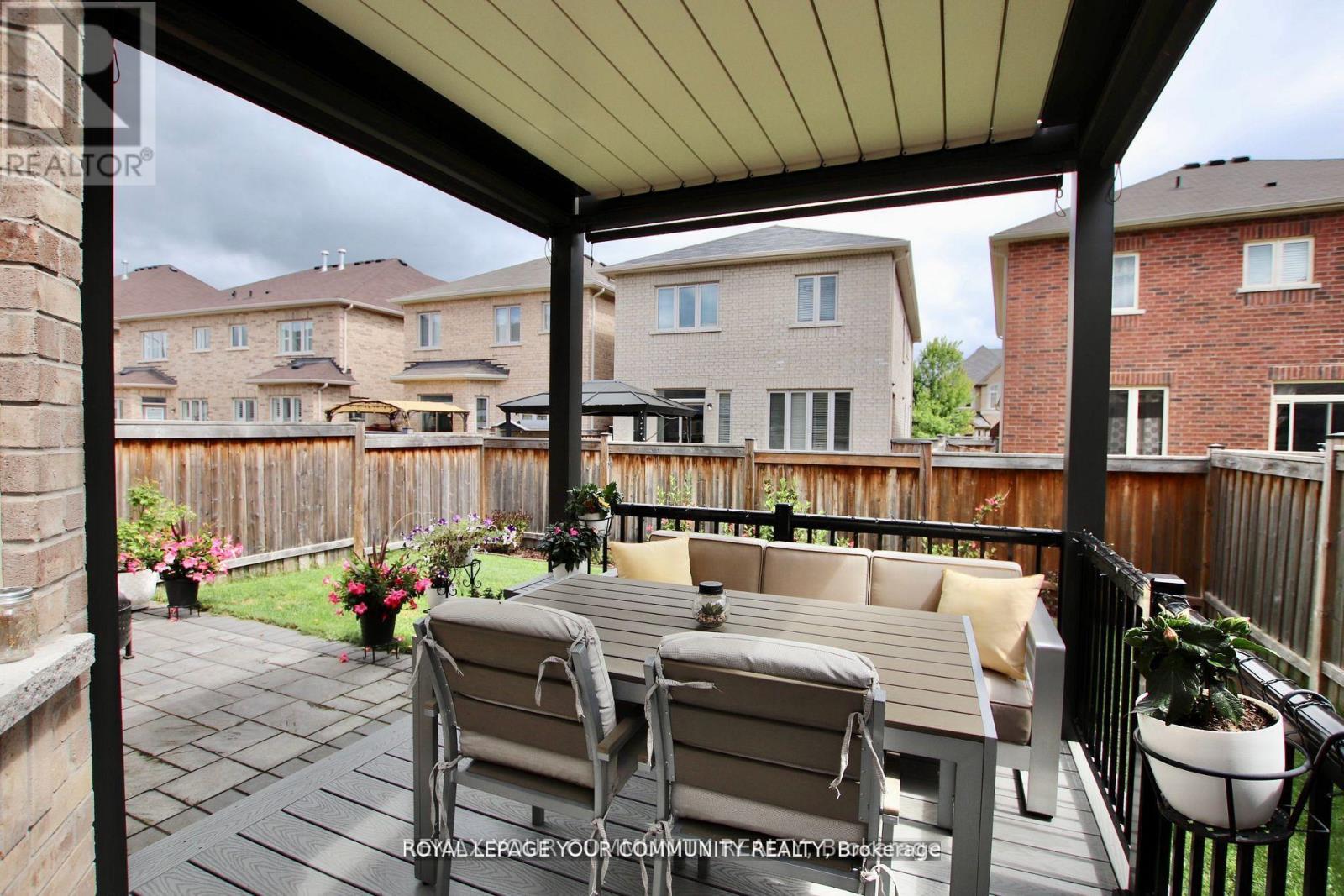 101 Thornbush Boulevard, Brampton, Ontario  L7A 4J9 - Photo 8 - W12834218