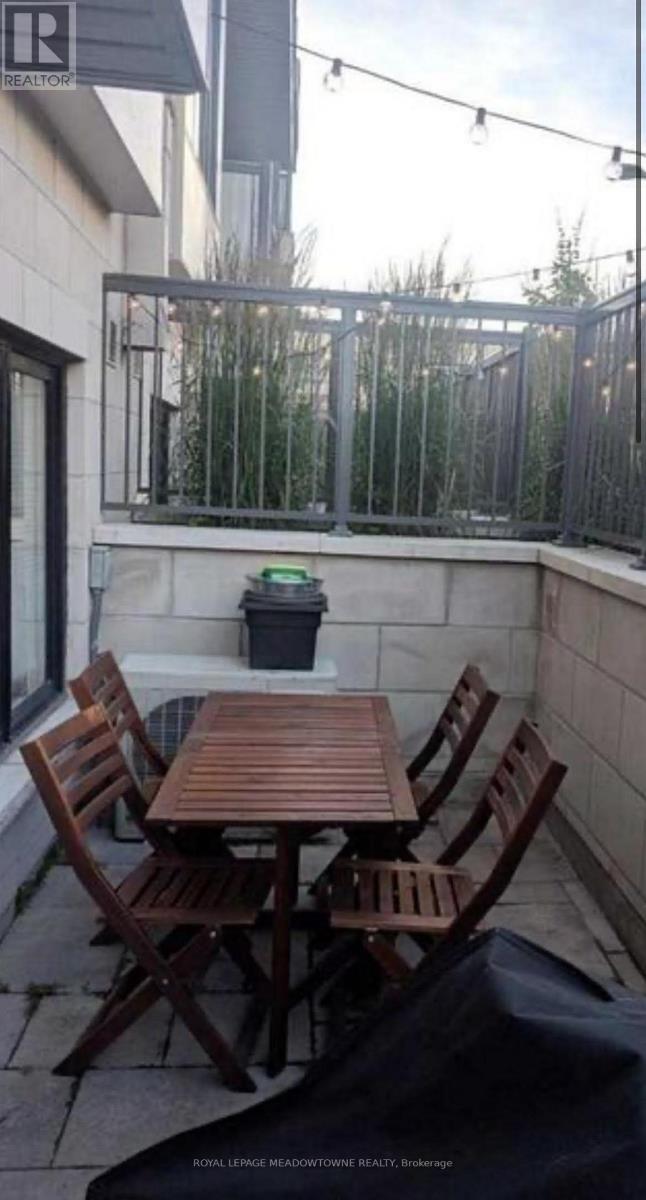 311 - 6 Drummond Street, Toronto, Ontario M8V 2V9 - Photo 5 - W12834222