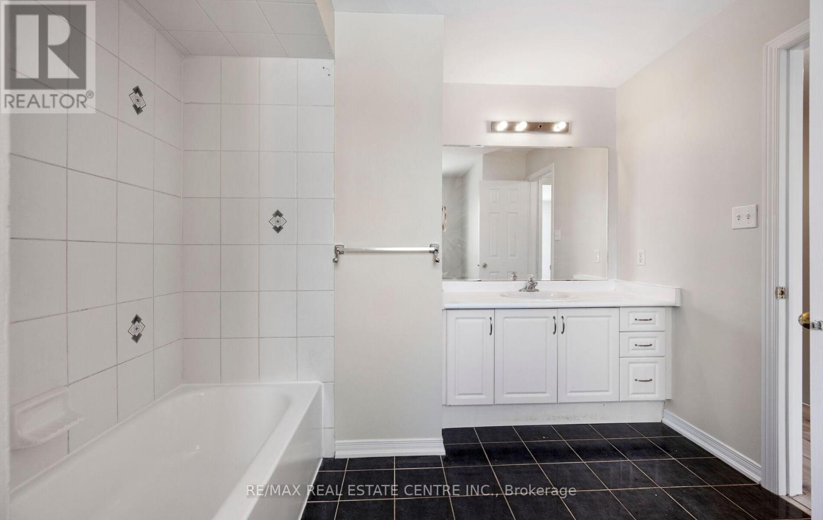 15 Revelstoke Place, Brampton, Ontario  L6R 3G3 - Photo 38 - W12834246