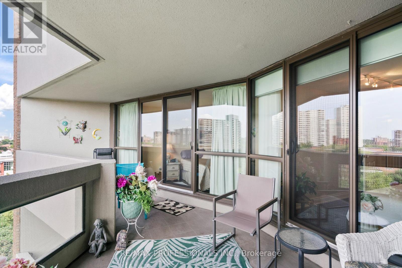 808 - 2000 Islington Avenue, Toronto, Ontario M9P 3S7 - Photo 22 - W12834278