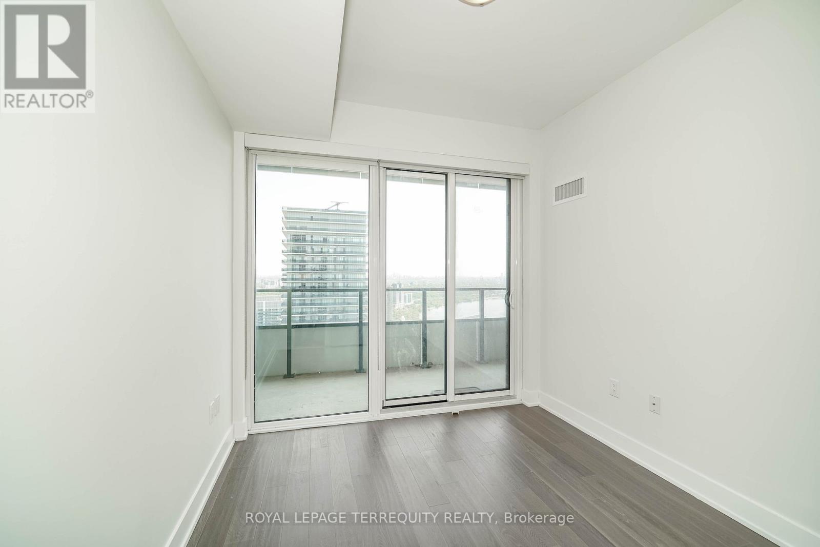 5104 - 30 Shore Breeze Drive, Toronto, Ontario  M8V 0J1 - Photo 24 - W12834312