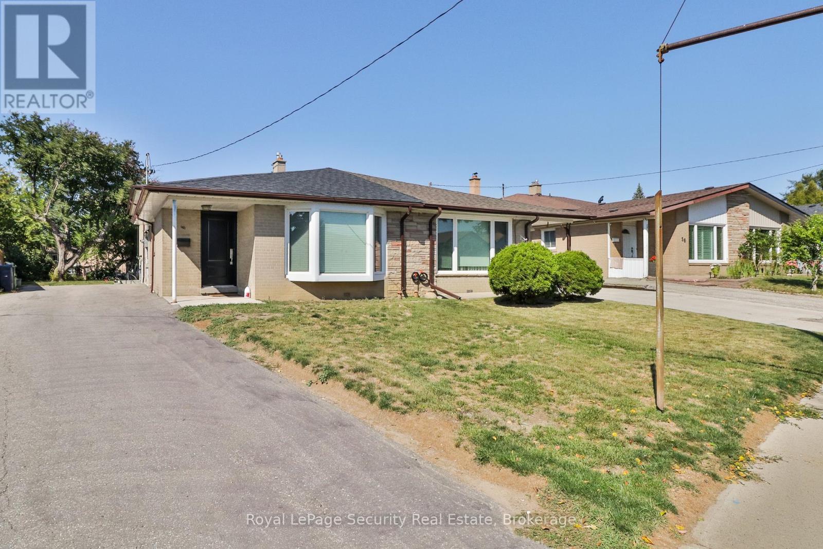 60 FRANKTON CRESCENT, Toronto, Ontario