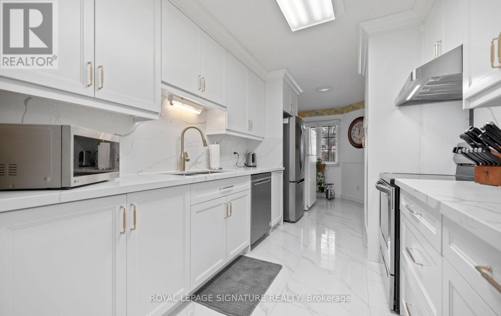 3 Lancewood Crescent, Brampton, Ontario  L6S 5Y6 - Photo 16 - W12834394