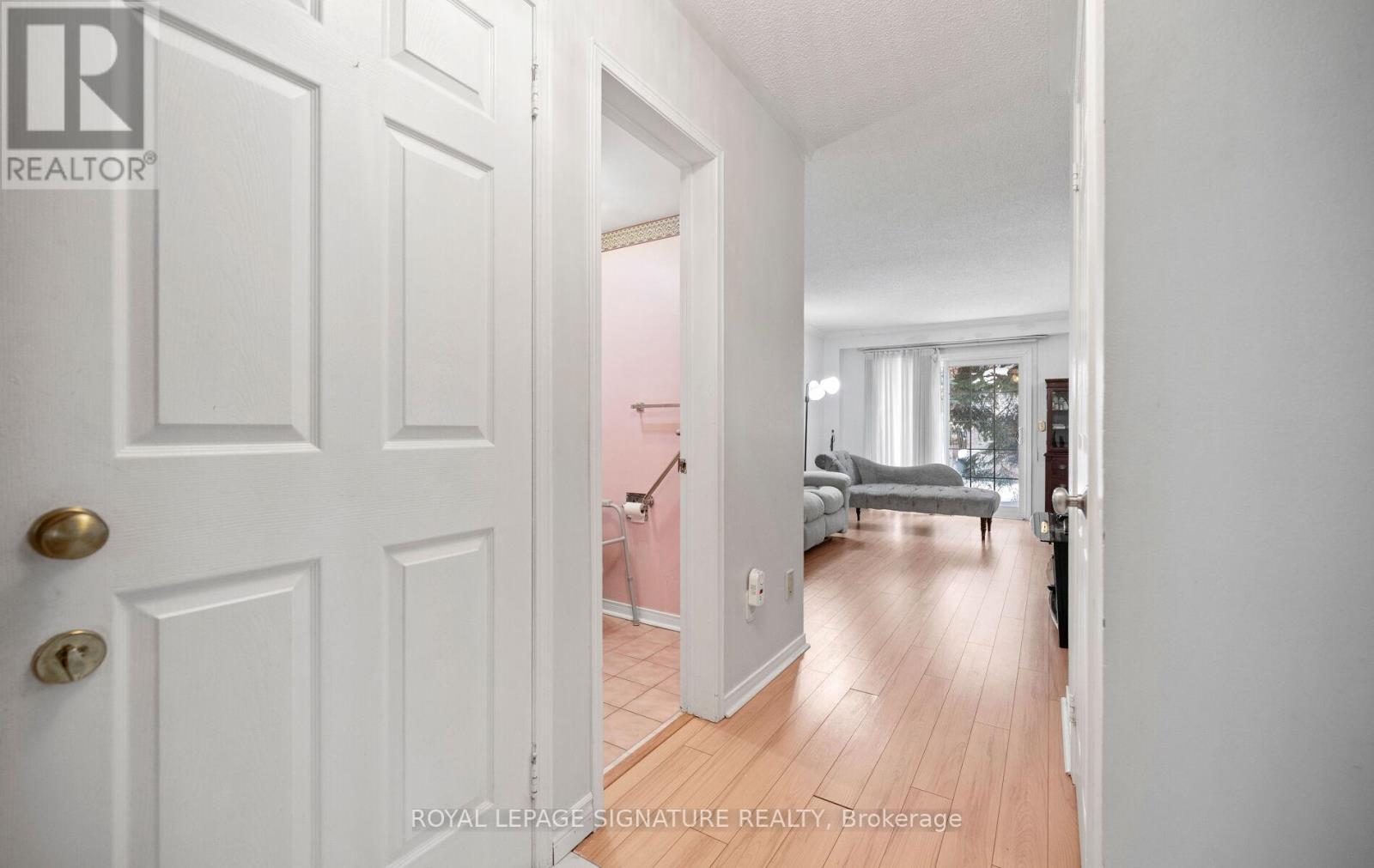 3 Lancewood Crescent, Brampton, Ontario  L6S 5Y6 - Photo 6 - W12834394