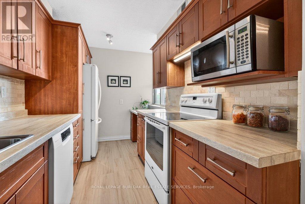 704 - 1425 Ghent Avenue, Burlington, Ontario  L7X 1S5 - Photo 14 - W12834432