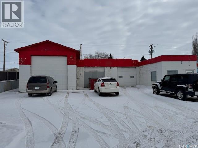 2112 100th Street, North Battleford, Saskatchewan  S9A 3X5 - Photo 2 - SK020669