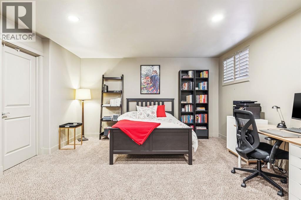 20 Ypres Lane Sw, Calgary, Alberta  T2T 5M9 - Photo 35 - A2287551