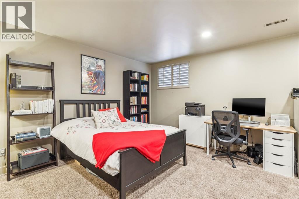 20 Ypres Lane Sw, Calgary, Alberta  T2T 5M9 - Photo 36 - A2287551