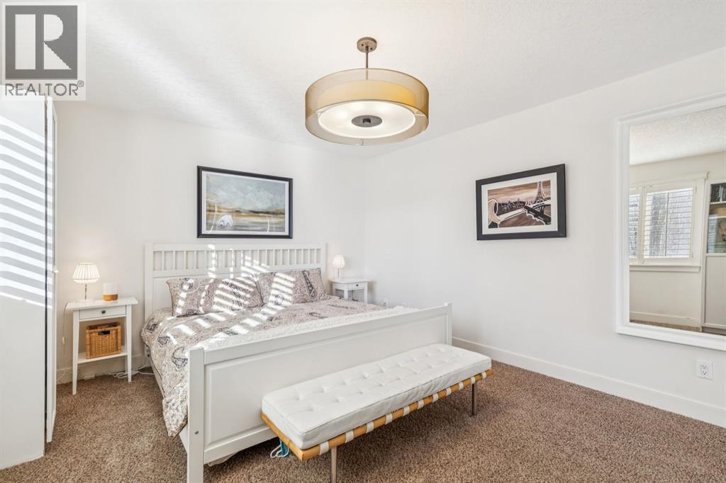 20 Ypres Lane Sw, Calgary, Alberta  T2T 5M9 - Photo 24 - A2287551