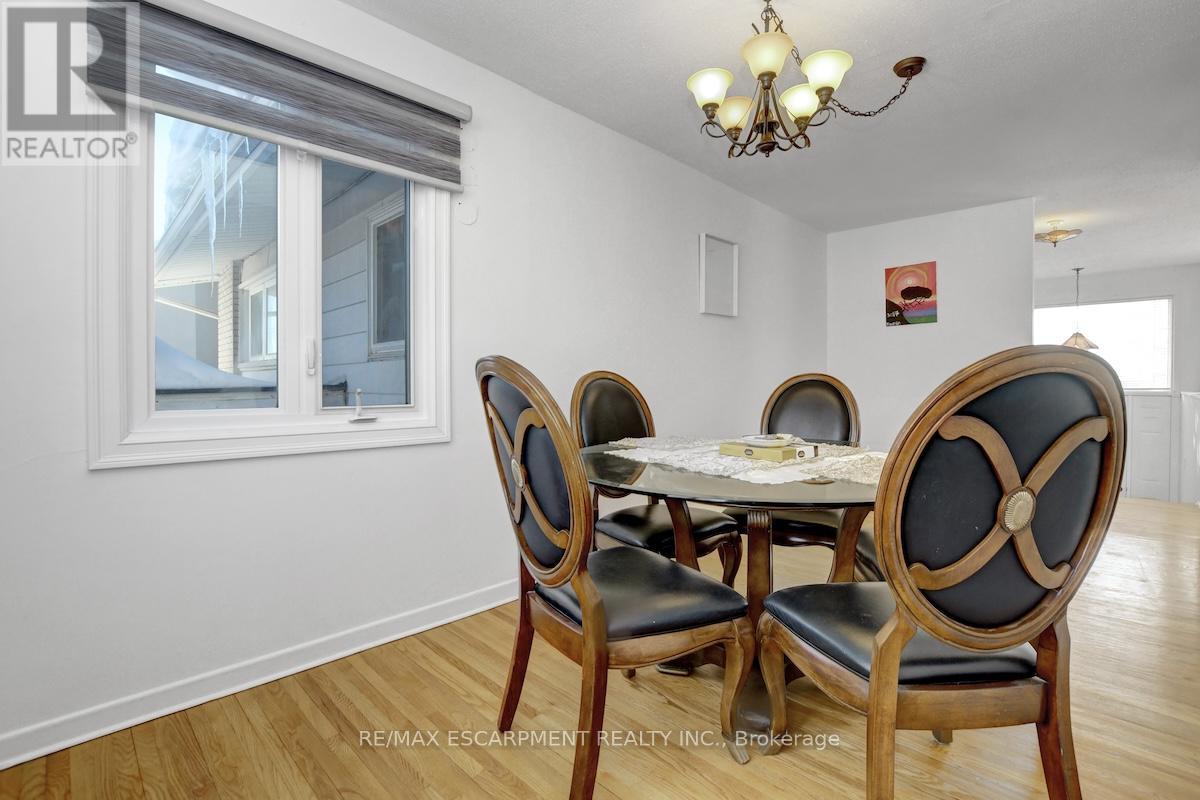 31 Bellfield Street, Ottawa, Ontario  K2B 6K7 - Photo 12 - X12834112