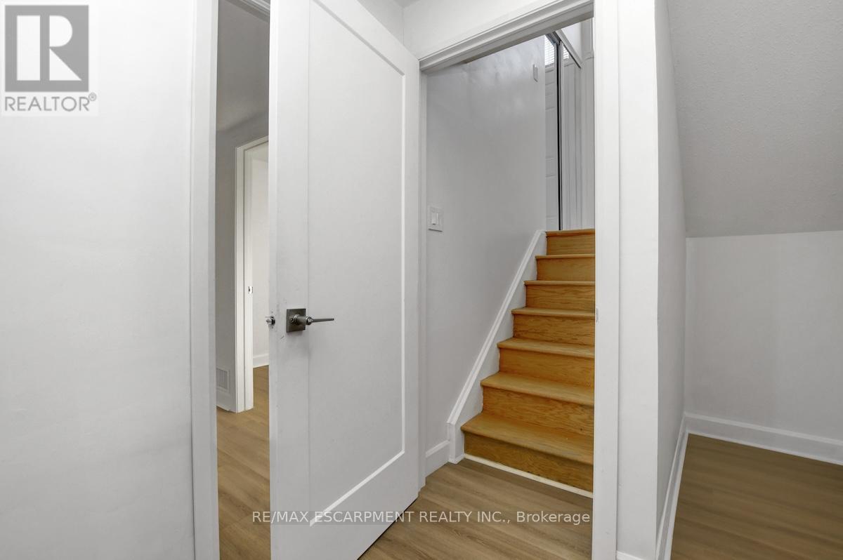 31 Bellfield Street, Ottawa, Ontario  K2B 6K7 - Photo 37 - X12834112