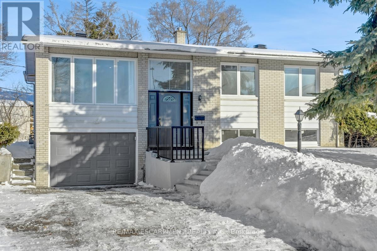 31 Bellfield Street, Ottawa, Ontario  K2B 6K7 - Photo 4 - X12834112