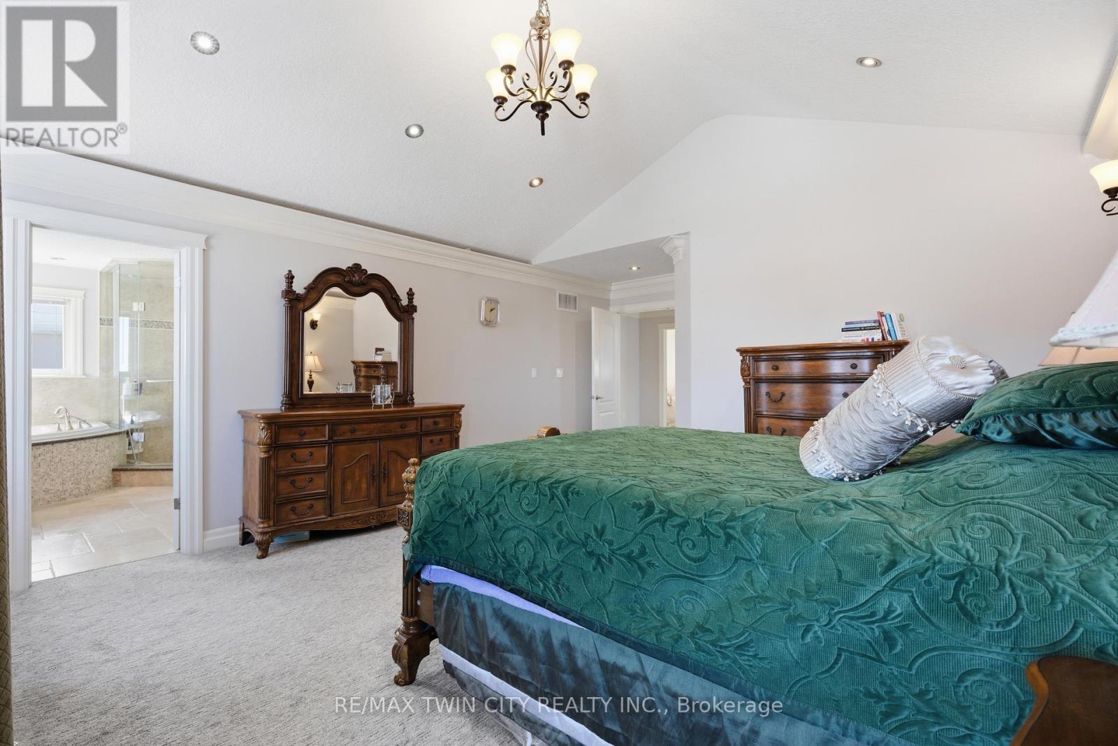 59 Newcastle Drive, Kitchener, Ontario  N2R 1X2 - Photo 24 - X12834202